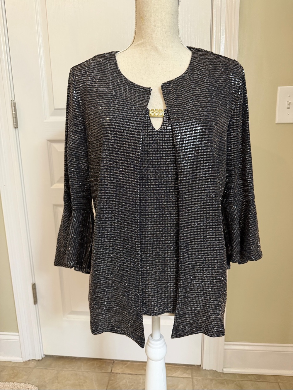 Leslie Fay 2-Piece Twin Metallic Tank Top and Jacket